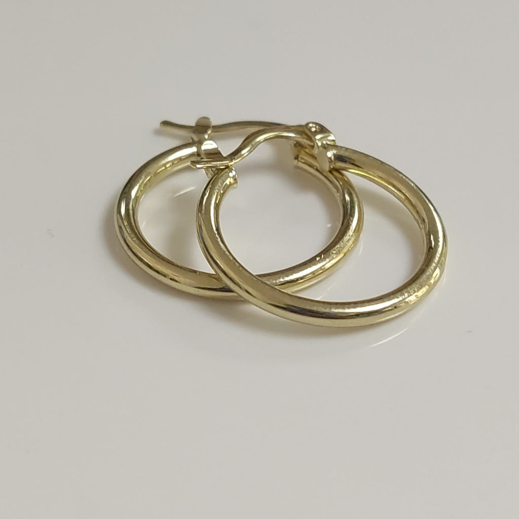 ARETES TEJIDO ARRACADAS LISAS 14K 1.2 GR (NUEVO)
