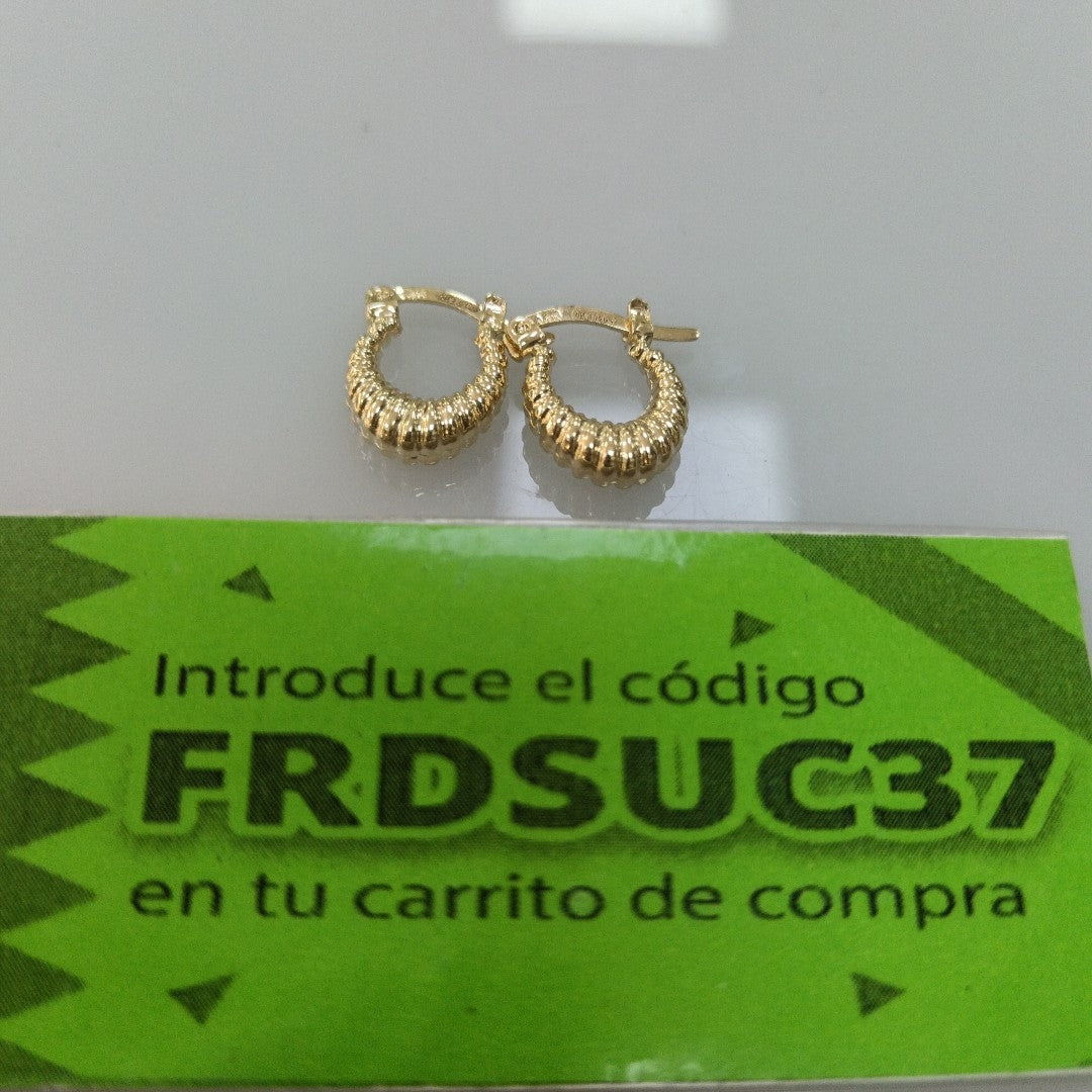 ARETES ARRACADA ESTRIADAS 14K 1.1 GR (NUEVO)