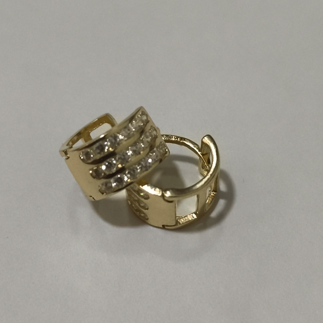 ARETES HUGGIES C CIRCONIA 14K 2.2 GR (NUEVO)