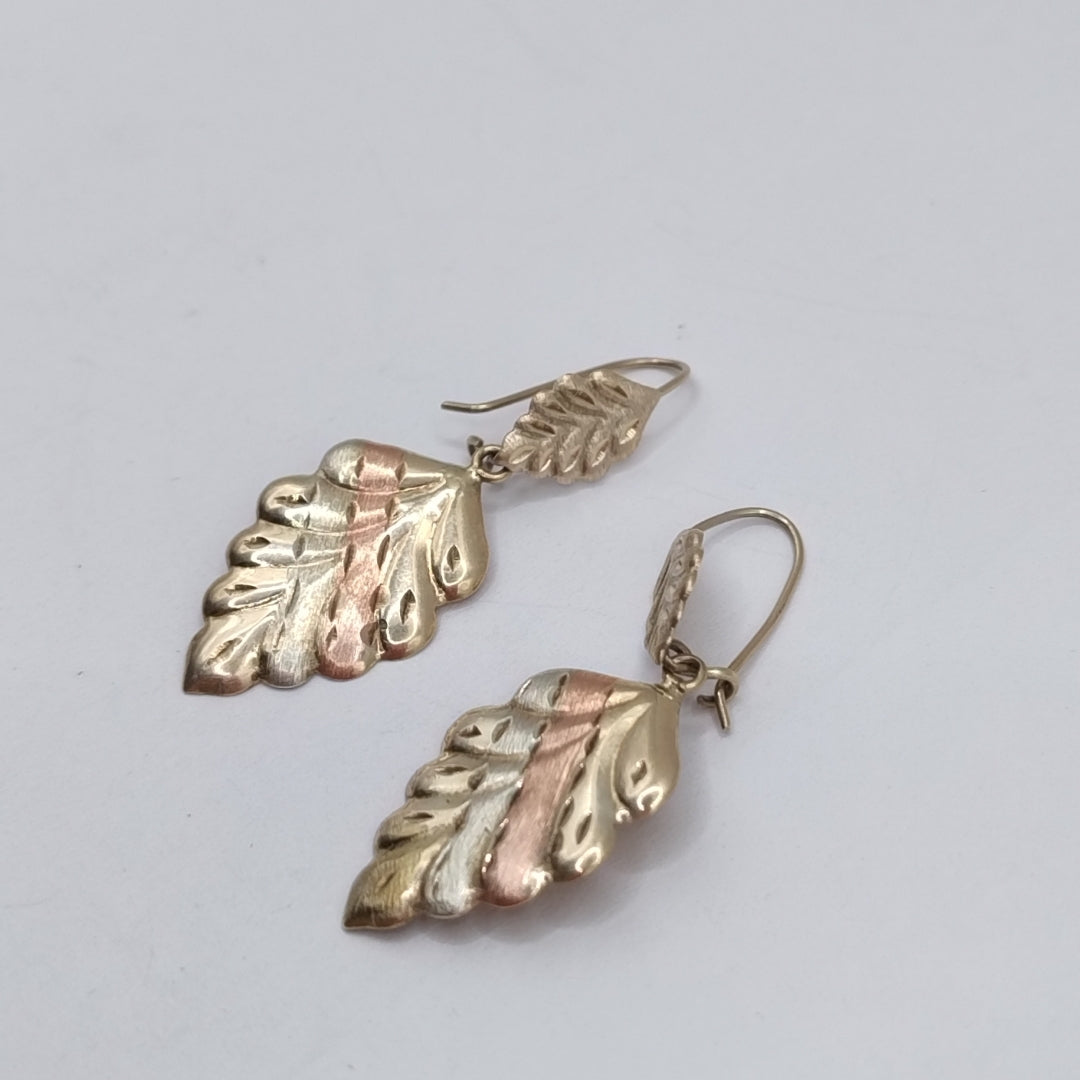 ARETES PAR ORO 10 K 1.9 GRMS (SEMINUEVO)