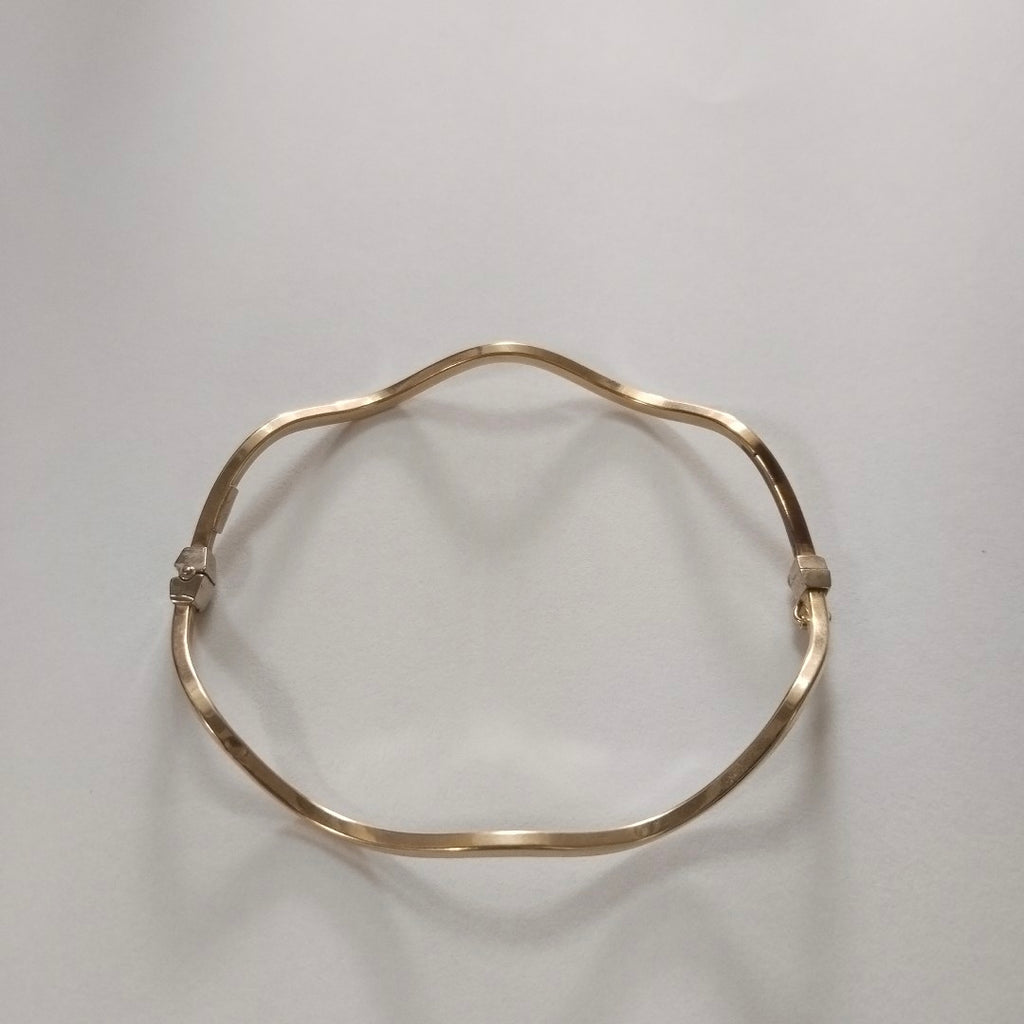 PULSERA RIGIDA ORO 14 K 3.2 GRMS (SEMINUEVO)