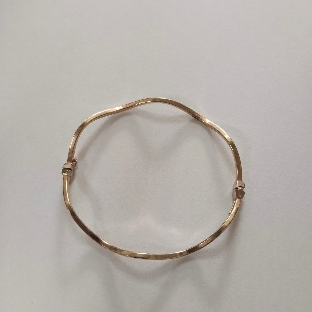 PULSERA RIGIDA ORO 14 K 3.2 GRMS (SEMINUEVO)