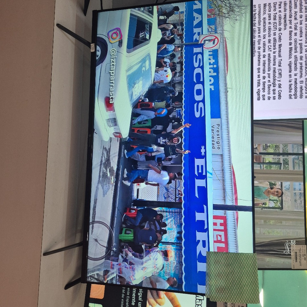 PANTALLA MOTOROLA MOT43FLE11-A (2024) 43" LED FULL HD (SEMINUEVO)