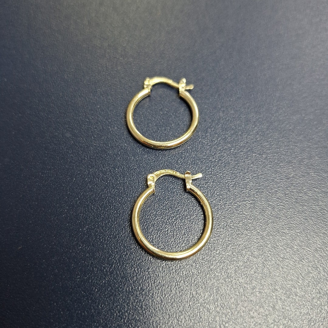ARETES TEJIDO ARRACADAS LISAS 14K 1.2 GR (NUEVO)