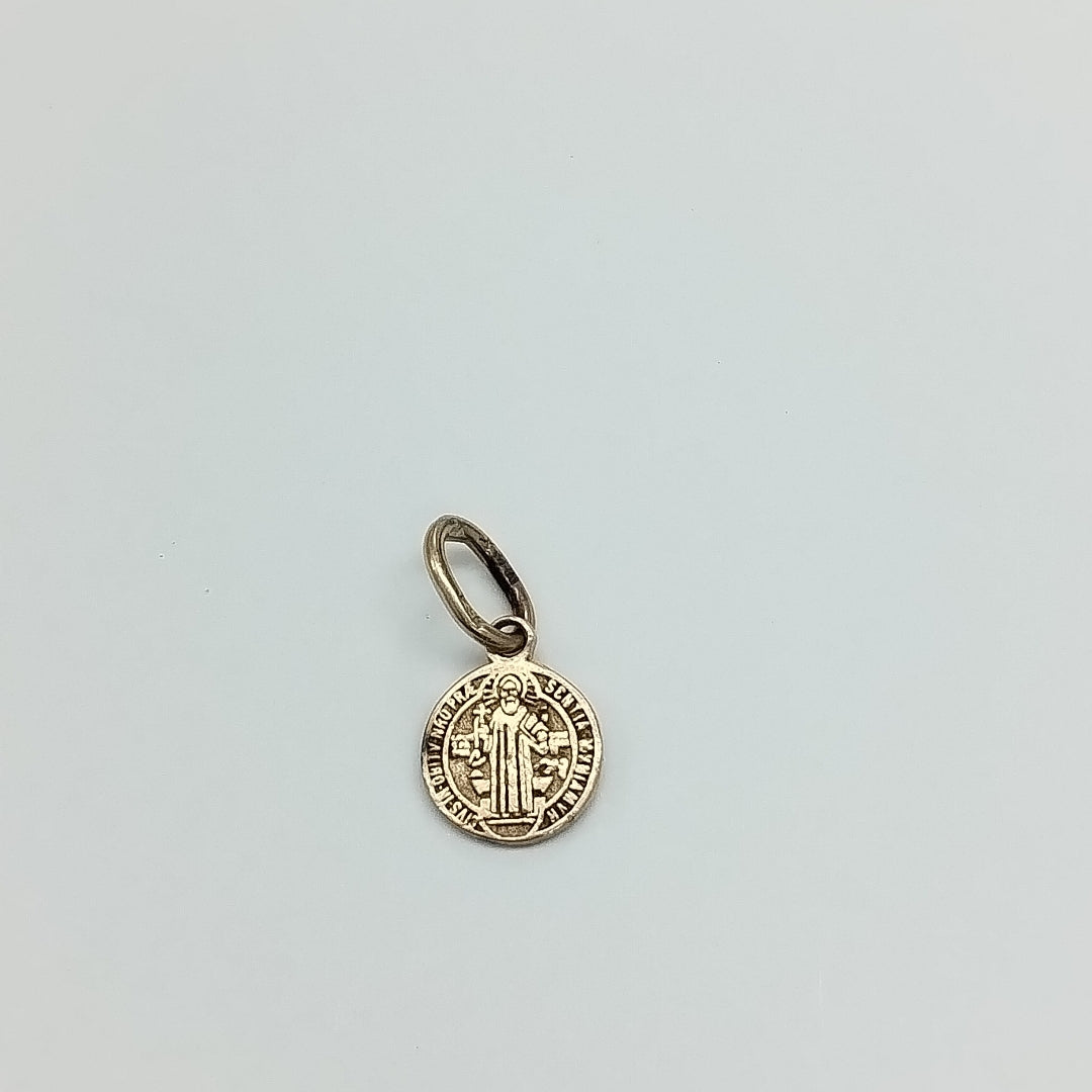 MEDALLA RELIGIOSA ORO 10 K 0.6 GRMS (SEMINUEVO)