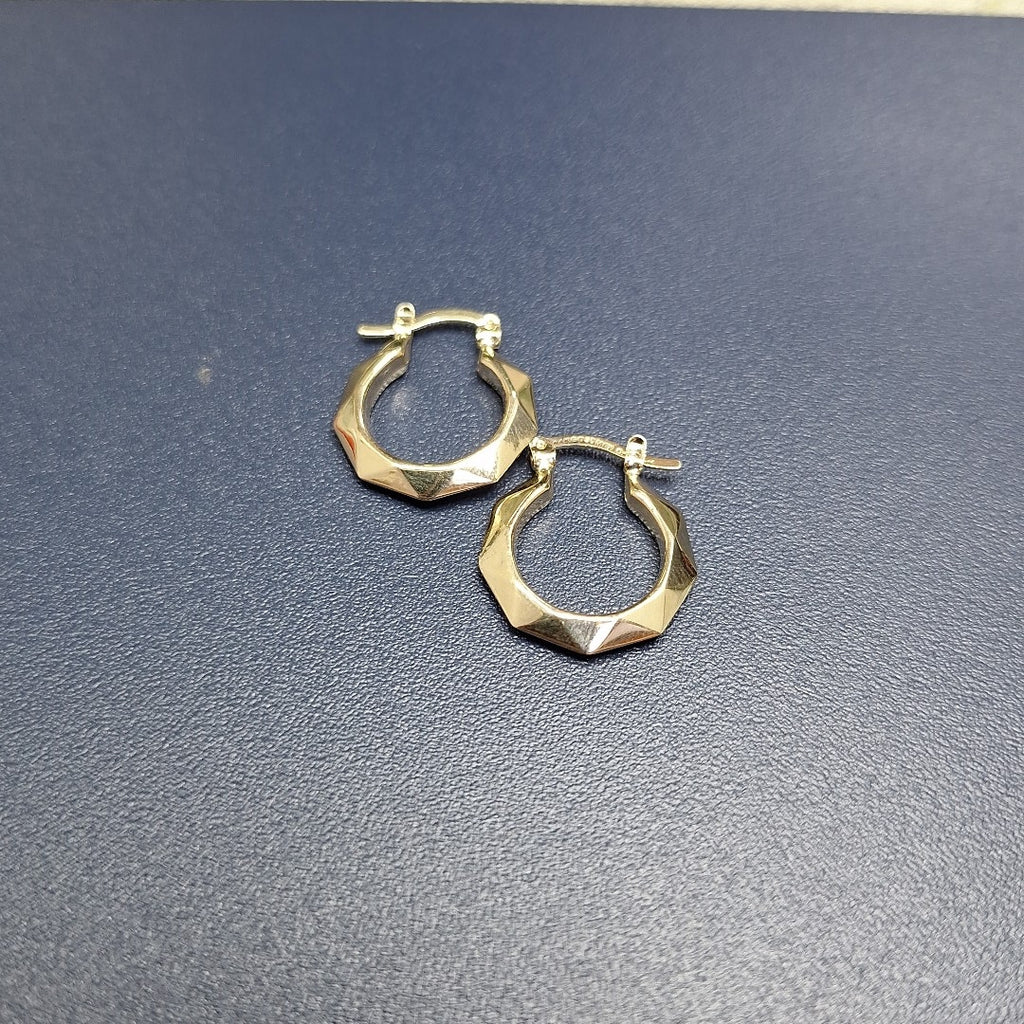 ARETES TEJIDO ARRACADAS FACETADAS 14K 1.8 GR (NUEVO)