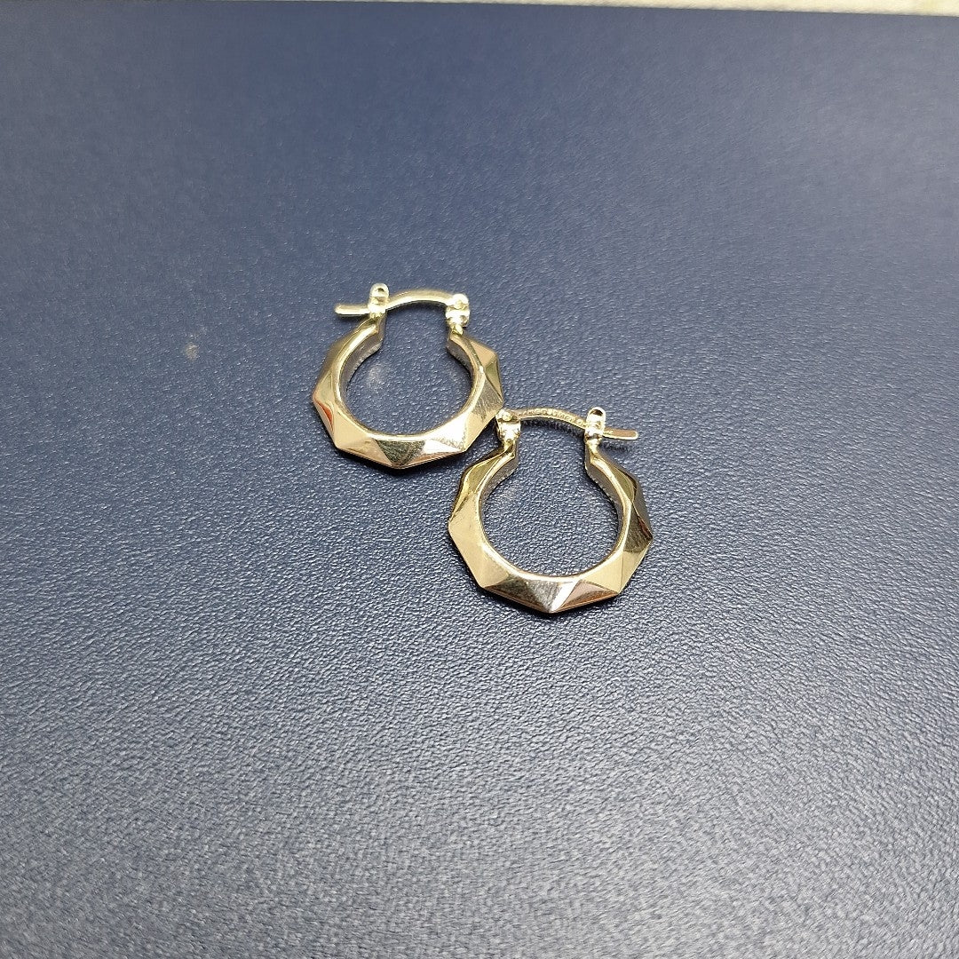 ARETES TEJIDO ARRACADAS FACETADAS 14K 1.8 GR (NUEVO)