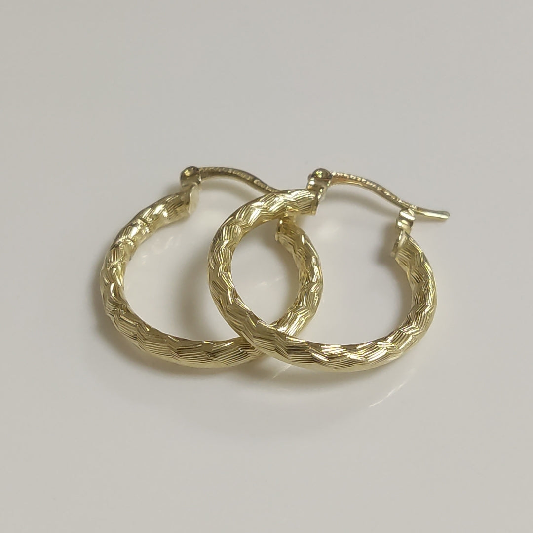 ARETES ARRACADAS LABRADAS 14K 2.1 GR (NUEVO)