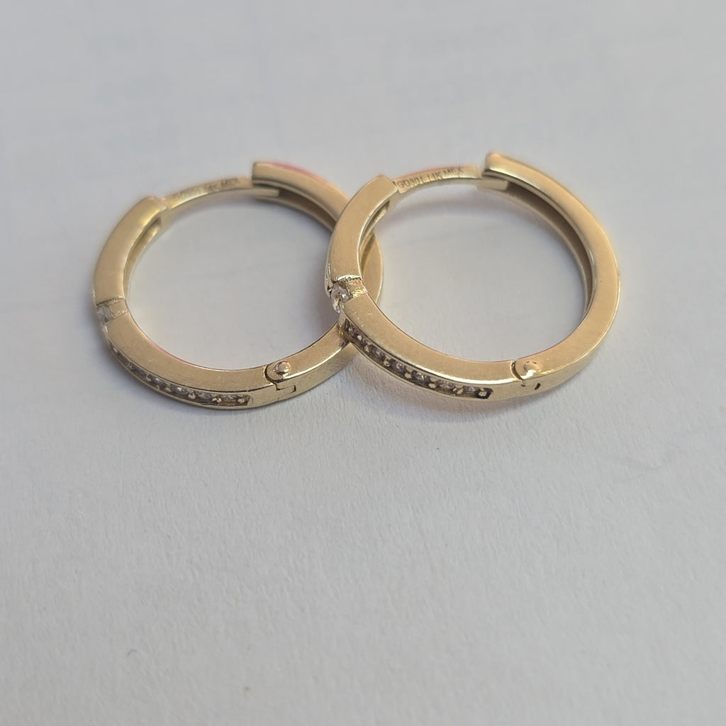 ARETES ARRACADAS LISAS 14K 2.3 GR (NUEVO)