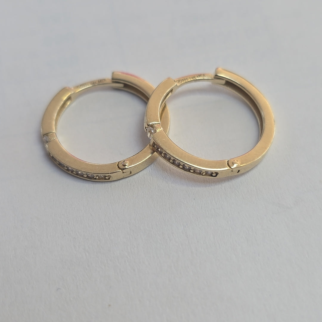ARETES ARRACADAS LISAS 14K 2.3 GR (NUEVO)