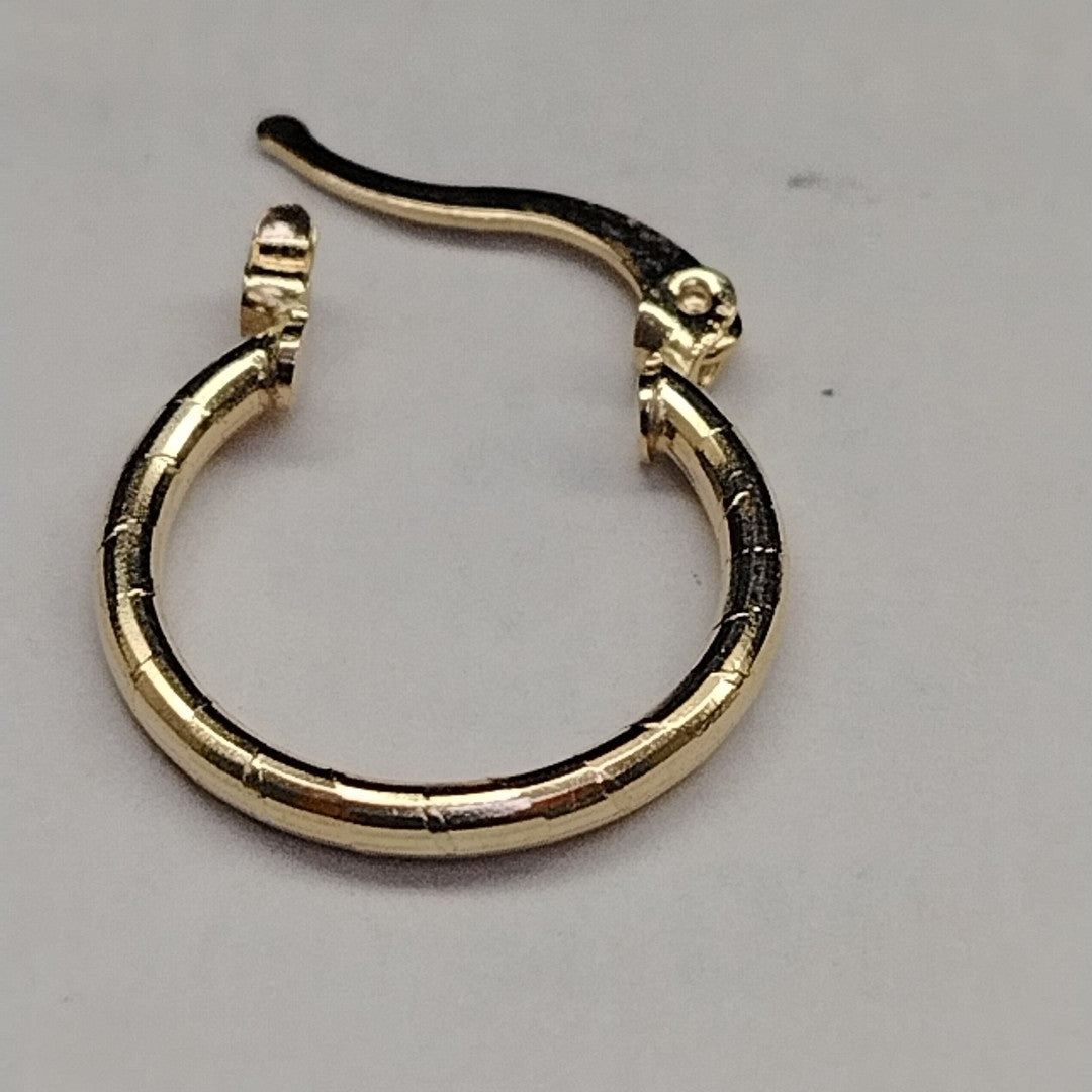 ARETES ARRACADAS ESTRIADAS 14K 1.4 GR (NUEVO)