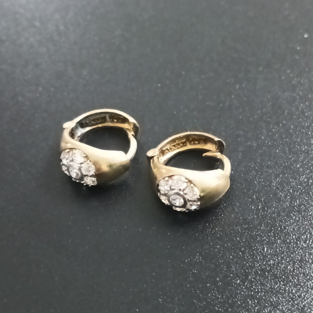 ARRACADAS PAR ORO 10 K 3.1 GRMS (SEMINUEVO)