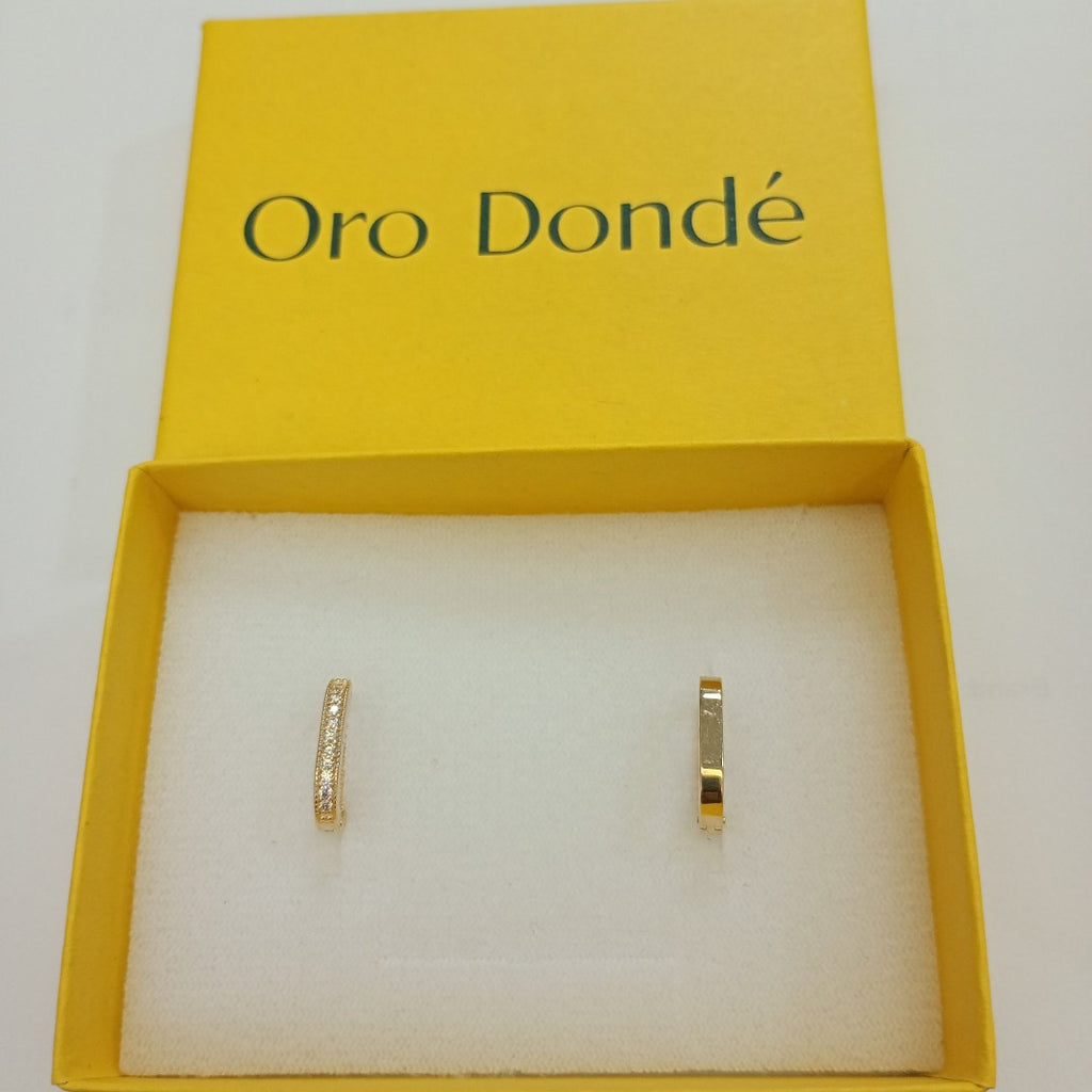 ARETES HUGGIES OVALADA C CIRCONIAS 14K 2.5 GR (NUEVO)
