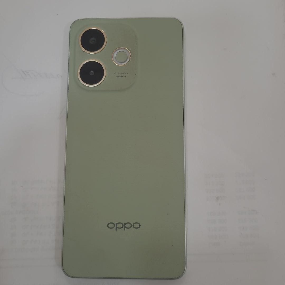 CELULAR OPPO A5 PRO CPH2711 (2025) 256 GB 8 GB RAM (SEMINUEVO)