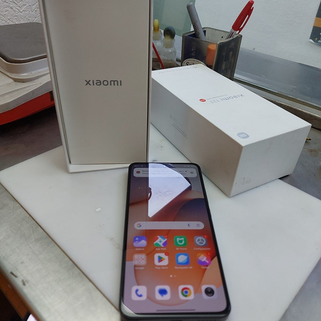 CELULAR XIAOMI 13T 2306EPN60G (2023) 256 GB 8 GB RAM (SEMINUEVO)
