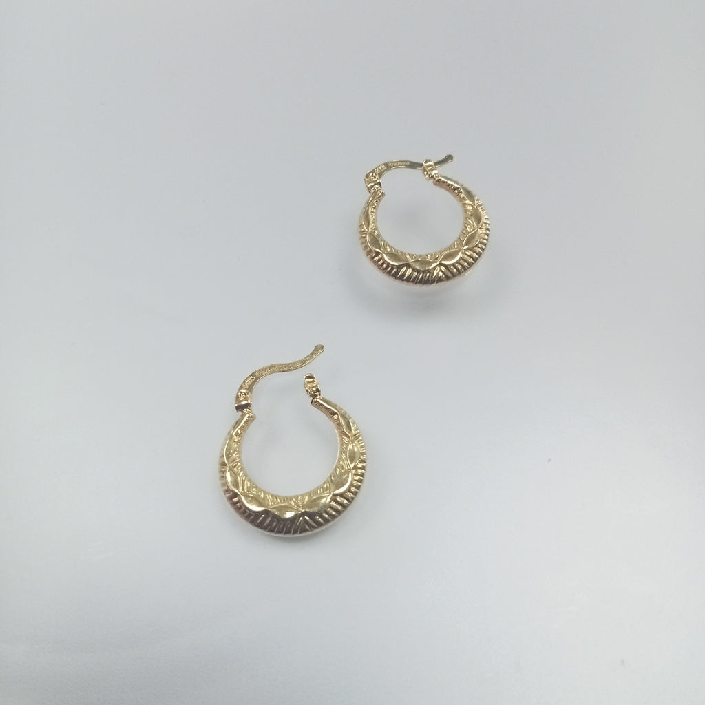 ARETES ARRACADAS HUECAS 14K 1.9 GR (NUEVO)
