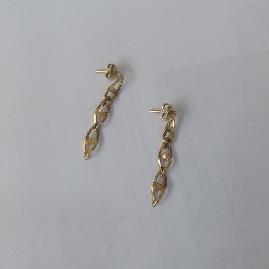 ARETES PAR ORO 14 K 2.8 GRMS (SEMINUEVO)