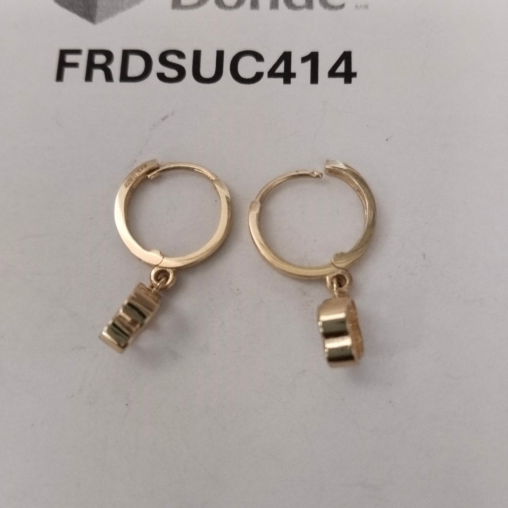ARETES ARRACADAS CON DIJE 14K 2.4 GR (NUEVO)