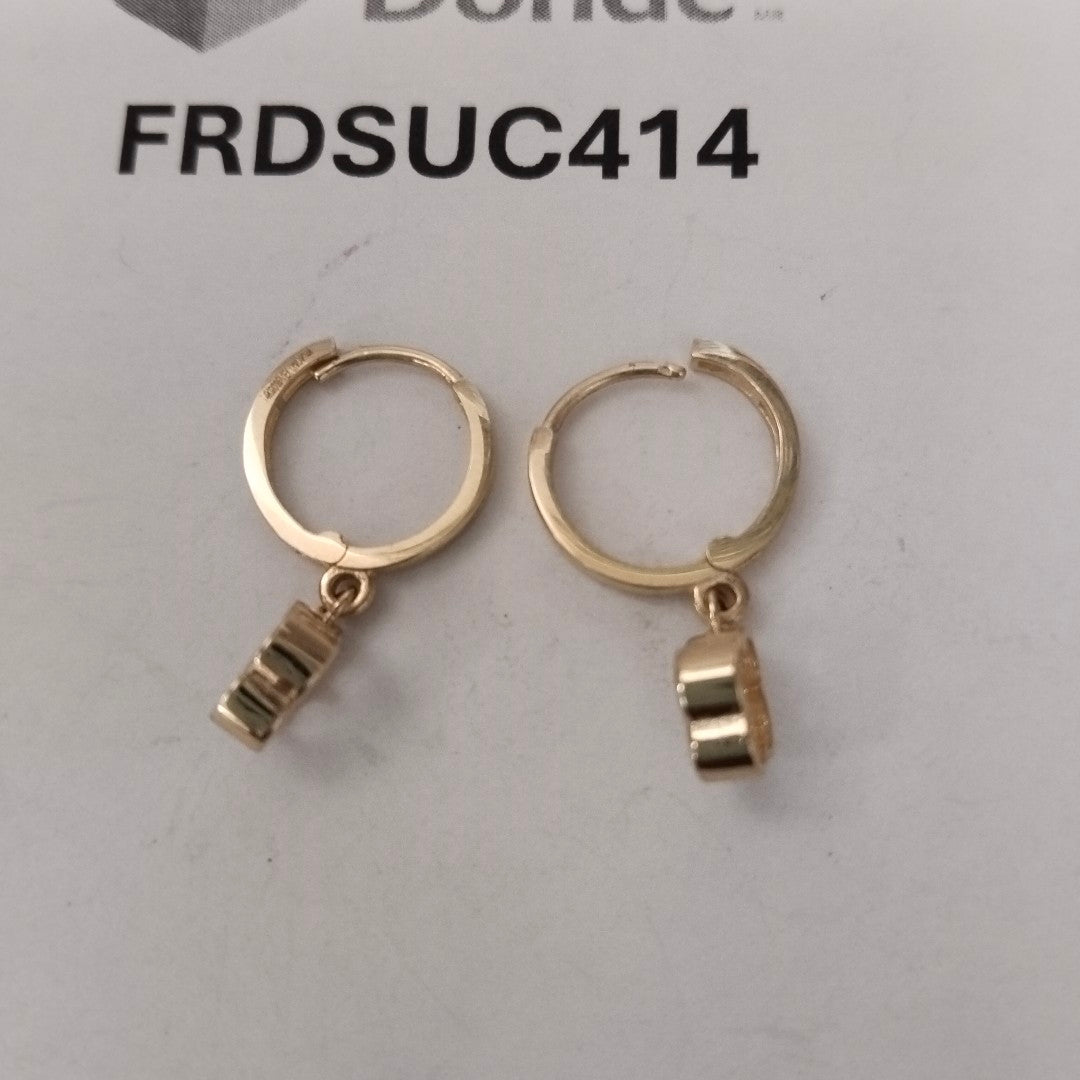 ARETES ARRACADAS CON DIJE 14K 2.4 GR (NUEVO)