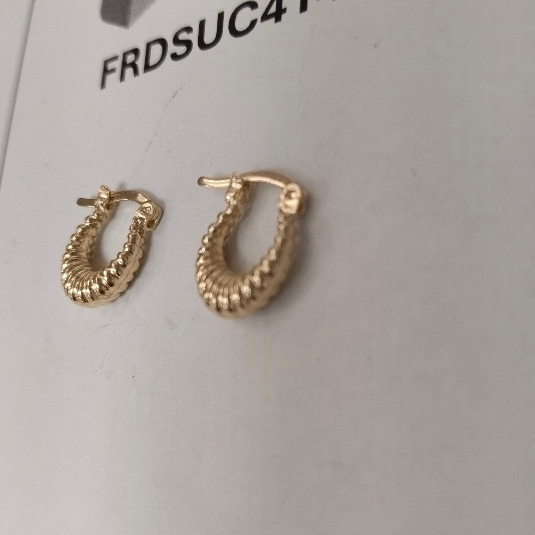 ARETES ARRACADA ESTRIADAS 14K 1.1 GR (NUEVO)