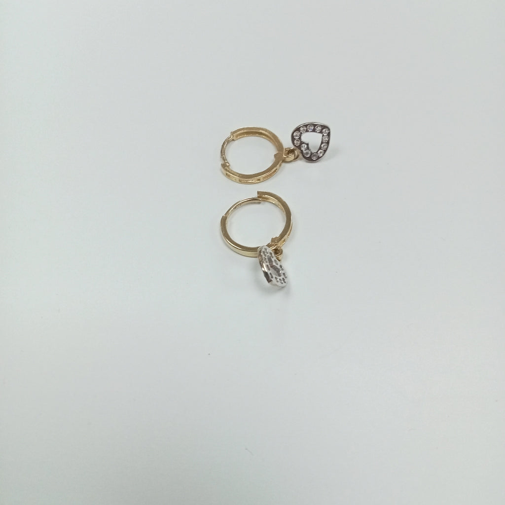ARETES HUGGIES CON DIJE CORAZON Y CIRCONIAS 14K 2.1 GR (NUEVO)