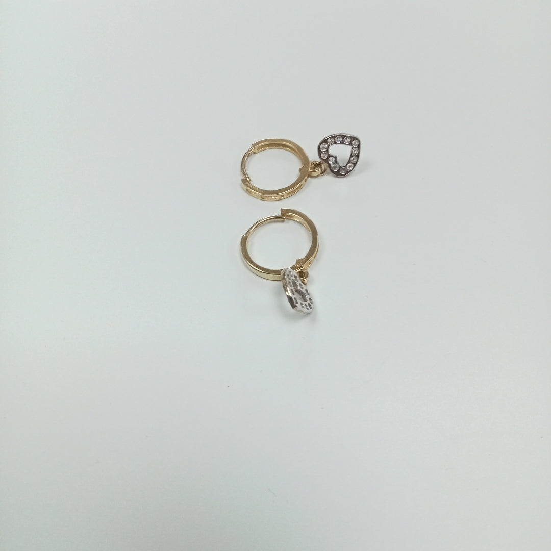 ARETES HUGGIES CON DIJE CORAZON Y CIRCONIAS 14K 2.1 GR (NUEVO)