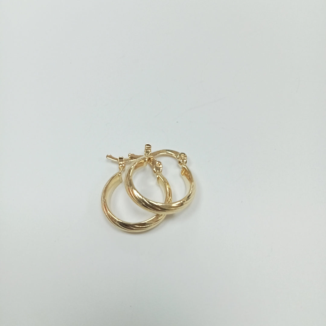 ARETES ARRACADA ASTRIADA 14K 1.6 GR (NUEVO)