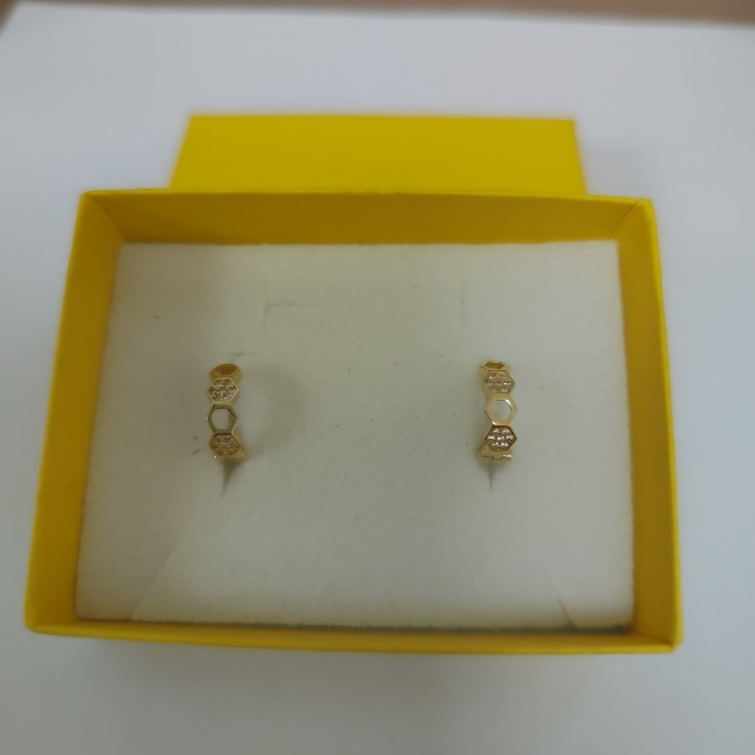 ARETES HUGGIES HEXAGONALES C CIRCONIAS 14K 2.7 GR (NUEVO)