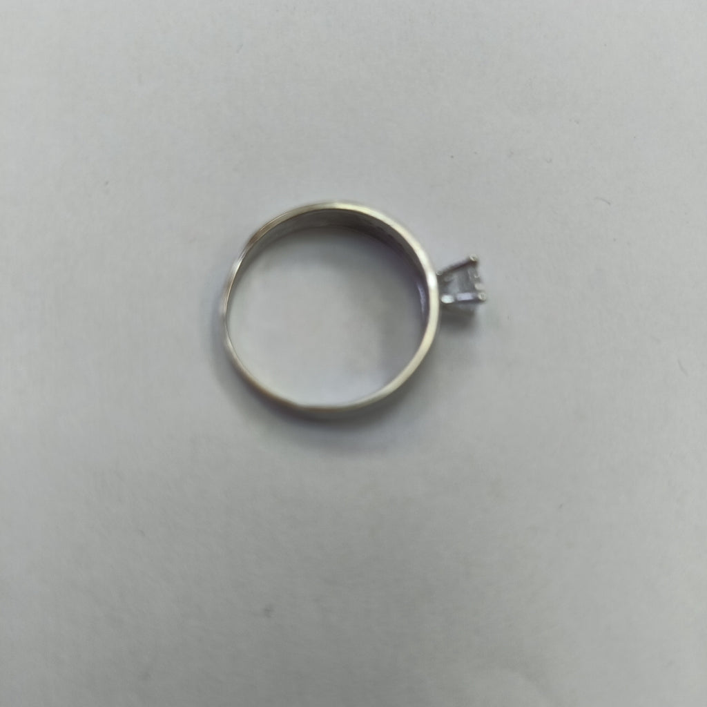ANILLITO ORO, ORO BLANCO 10 K 2.1 GRMS (SEMINUEVO)