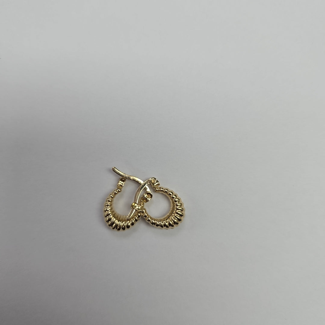 ARETES ARRACADA ESTRIADAS 14K 1.1 GR (NUEVO)