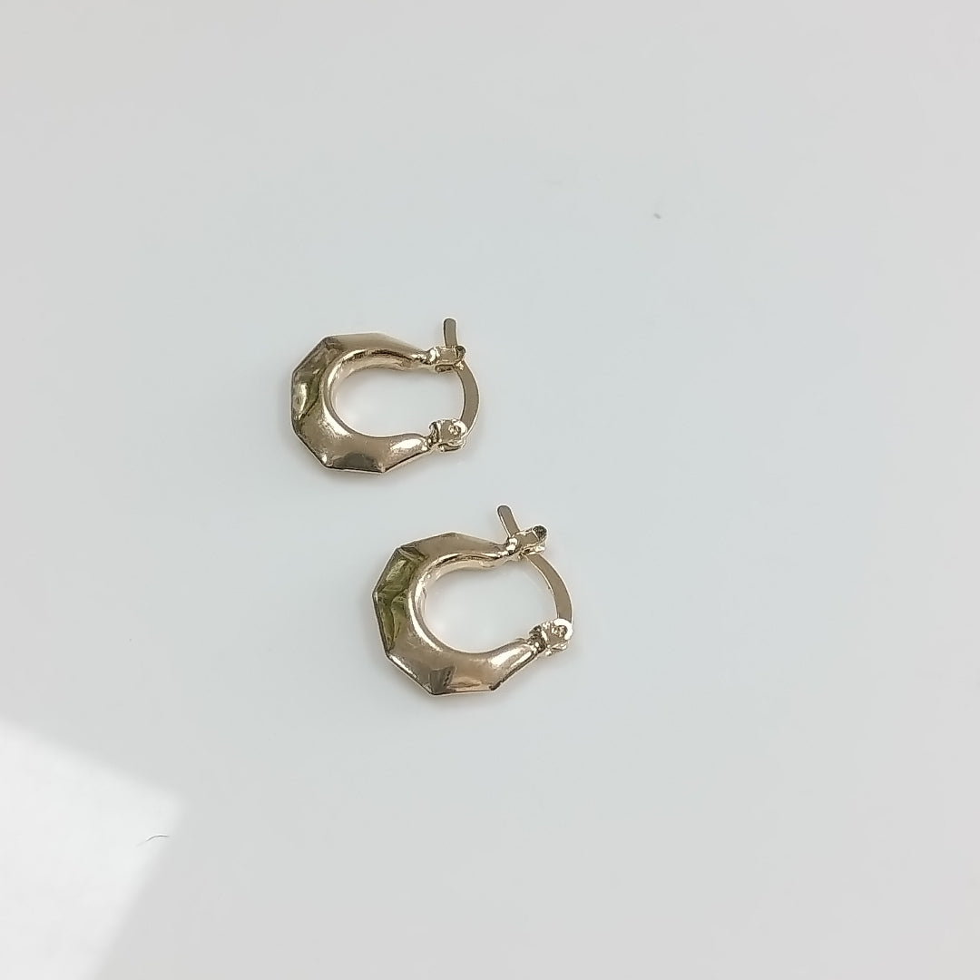 ARETES TEJIDO ARRACADA FACETADA 14K 1.3 GR (NUEVO)