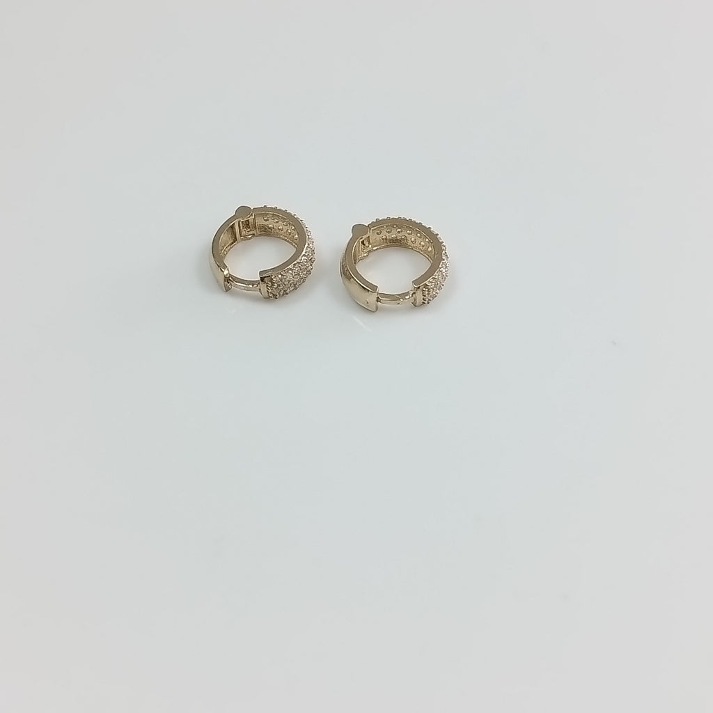 ARETES HUGGIE CON CIRCONIAS 14K 2 GR (NUEVO)