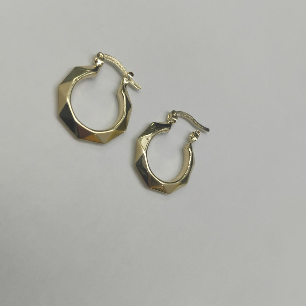 ARETES TEJIDO ARRACADAS FACETADAS 14K 1.8 GR (NUEVO)