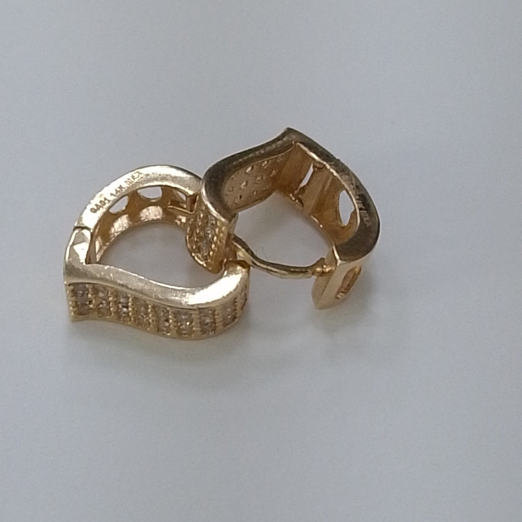 ARETES ARRACADAS CORAZON C CIRCONIAS 14K 2.1 GR (NUEVO)