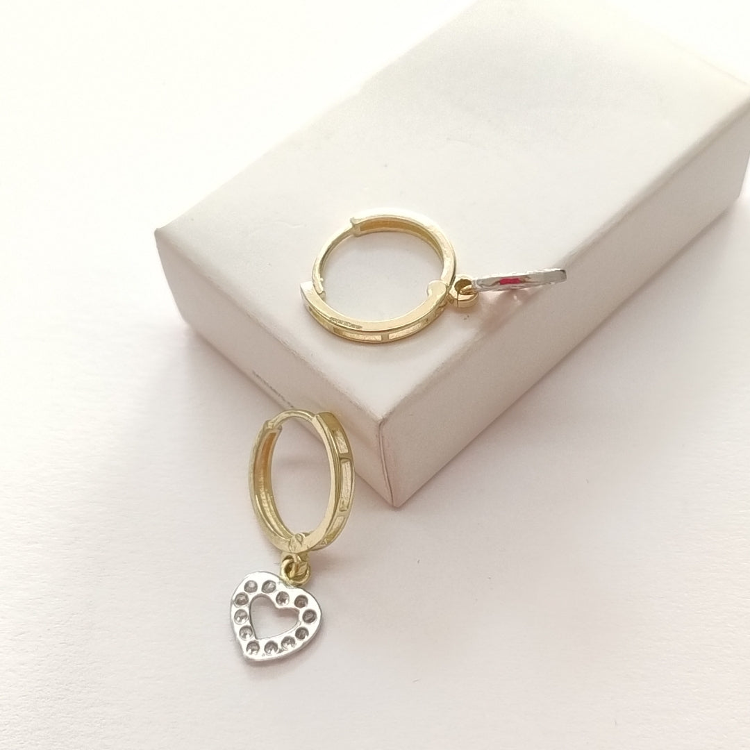 ARETES HUGGIES CON DIJE CORAZON Y CIRCONIAS 14K 2.2 GR (NUEVO)