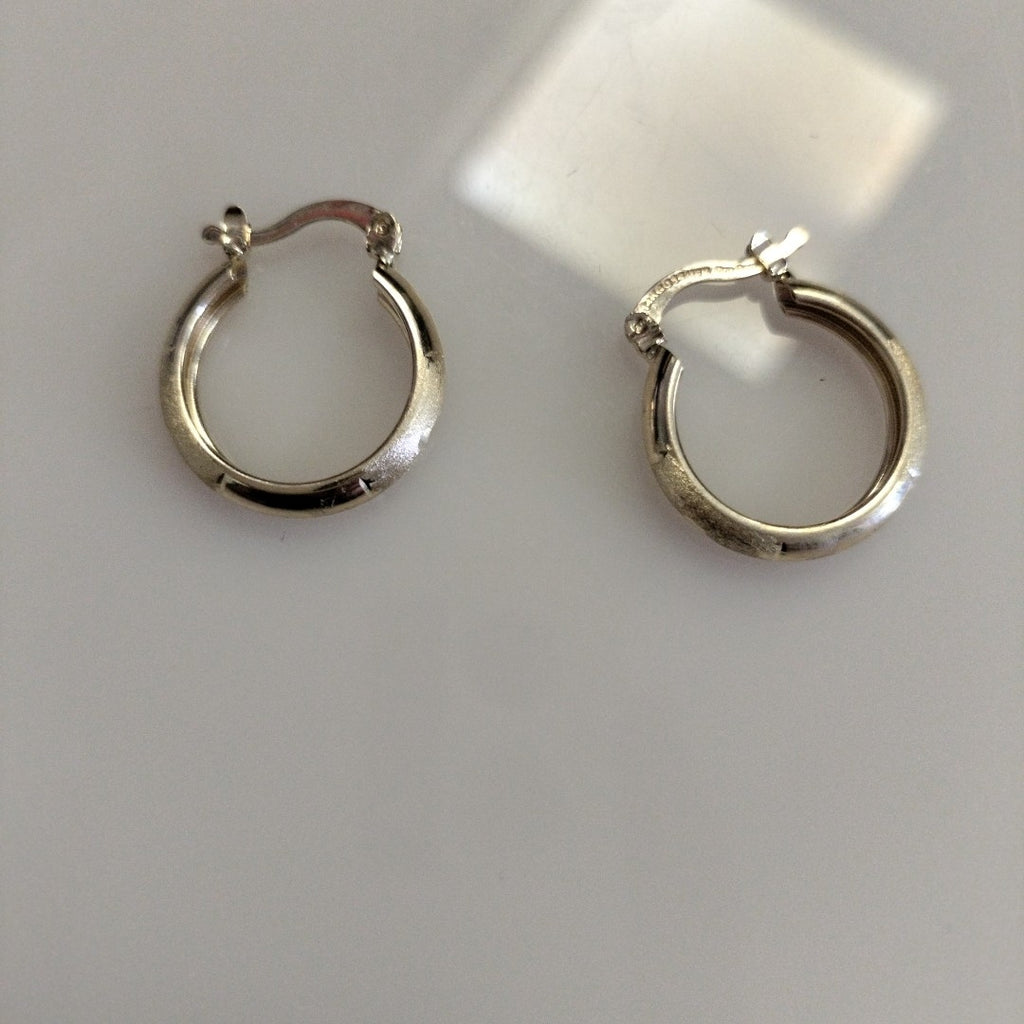 ARETES TEJIDO ARRACADA SATINADA 14K 2.6 GR (NUEVO)