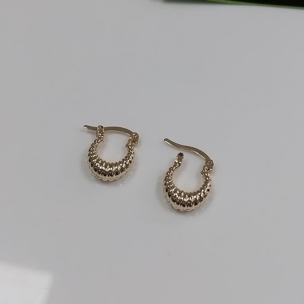 ARETES ARRACADA ESTRIADAS 14K 1.1 GR (NUEVO)