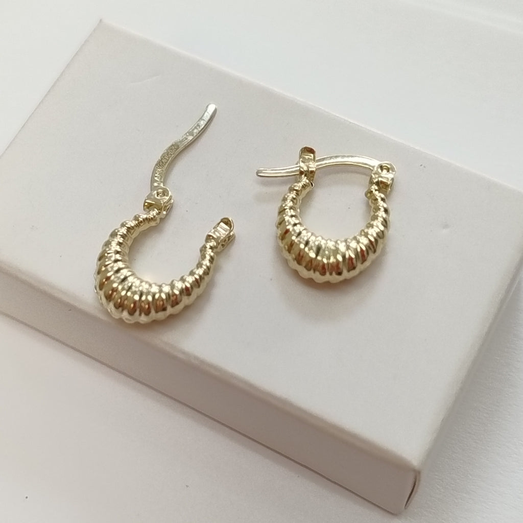 ARETES ARRACADA ESTRIADAS 14K 1.1 GR (NUEVO)