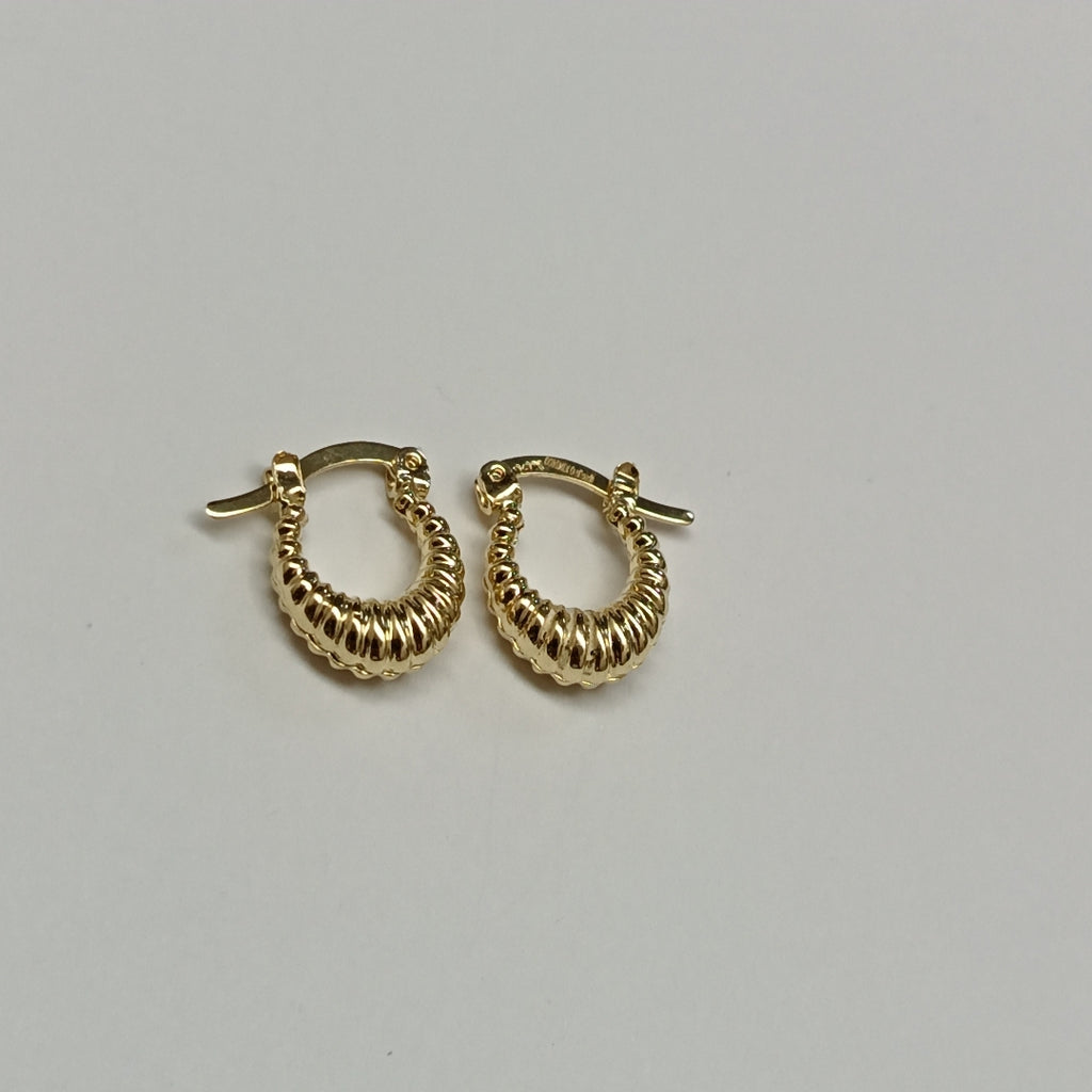 ARETES ARRACADA ESTRIADAS 14K 1.1 GR (NUEVO)