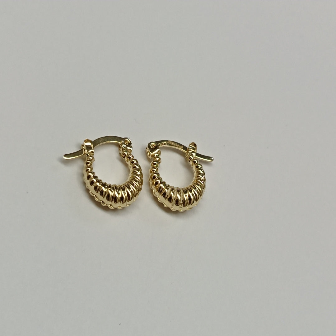 ARETES ARRACADA ESTRIADAS 14K 1.1 GR (NUEVO)