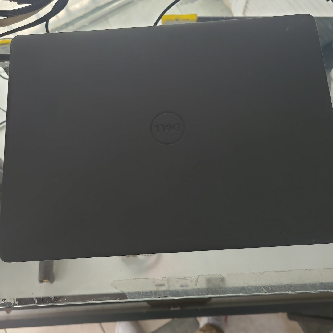 LAPTOP DELL VOSTRO 3400 (2023) 256 GB SSD 8 GB RAM (SEMINUEVO)