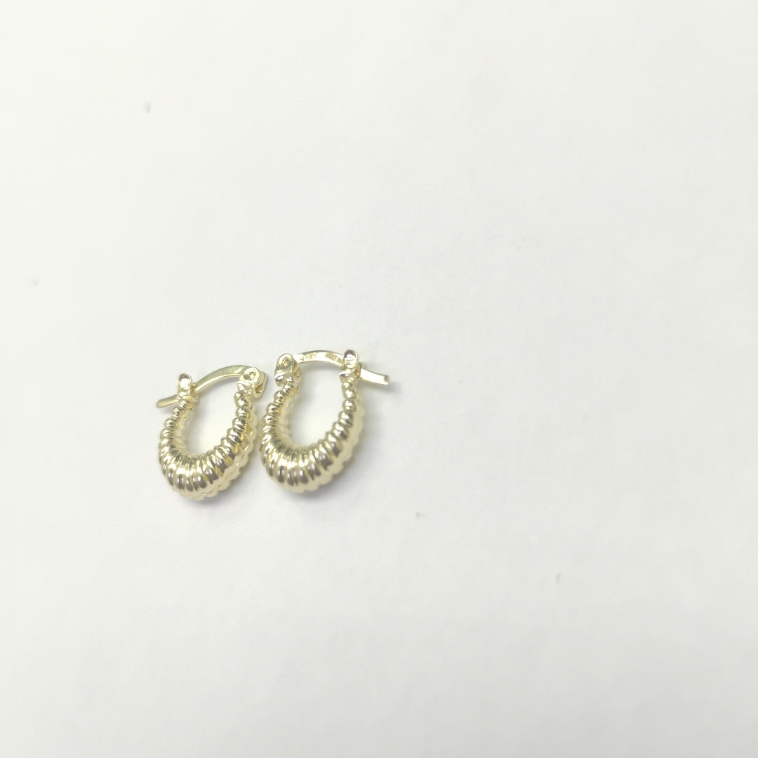 ARETES ARRACADA ESTRIADAS 14K 1.1 GR (NUEVO)