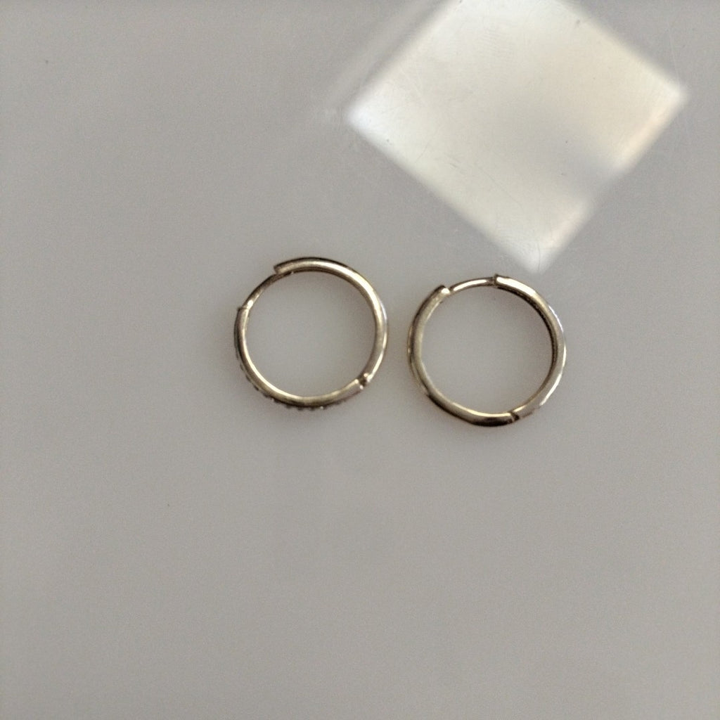 ARETES ARRACADAS C CIRCONIAS 14K 2.1 GR (NUEVO)