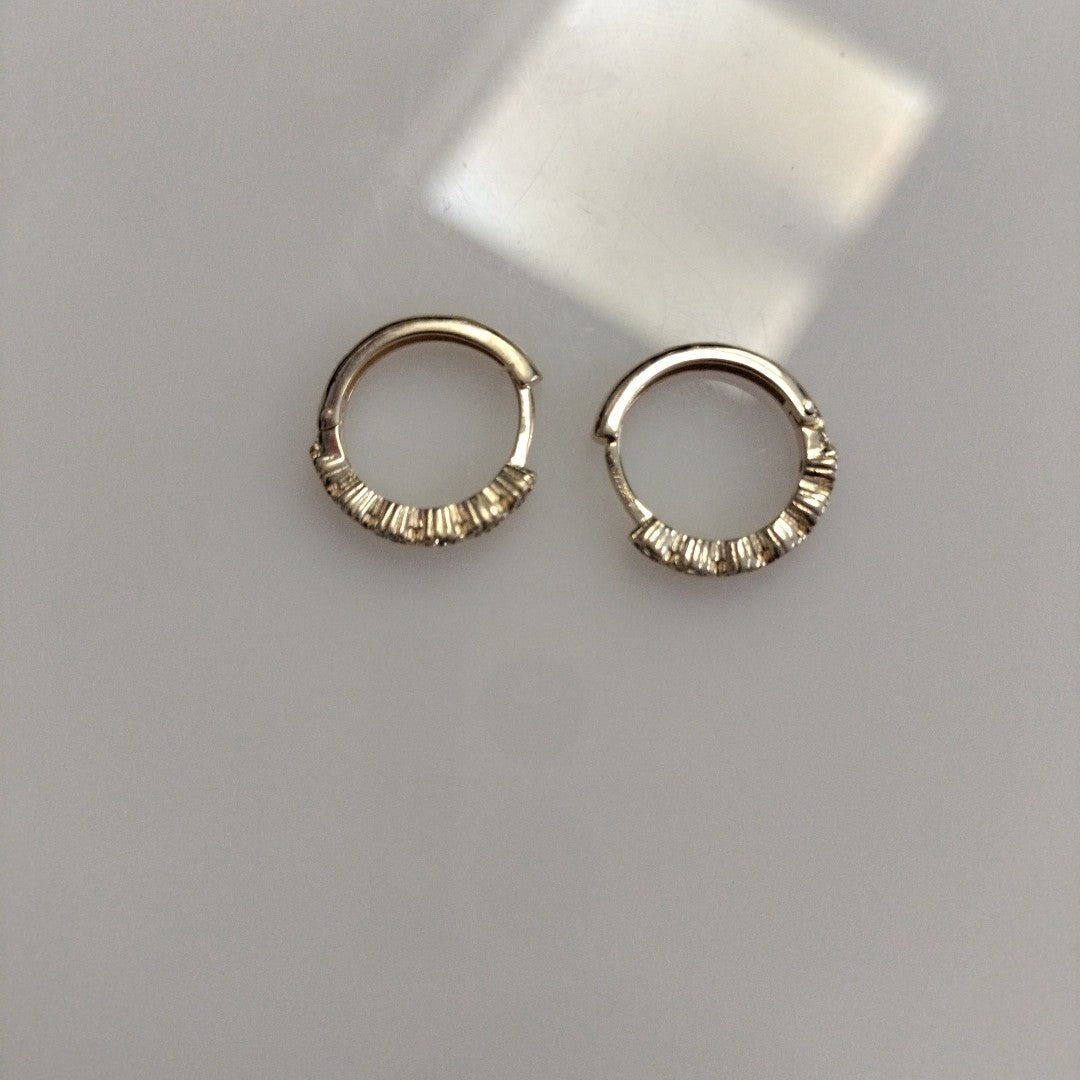 ARETES ARRACADA C CIRCONIAS 14K 2.1 GR (NUEVO)