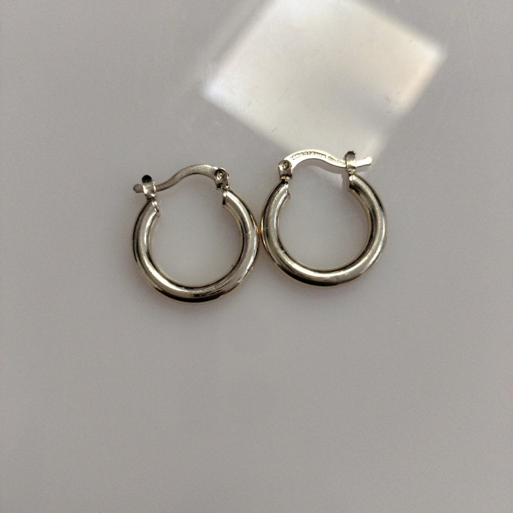 ARETES TEJIDO ARRACADAS LISAS 14K 1.6 GR (NUEVO)