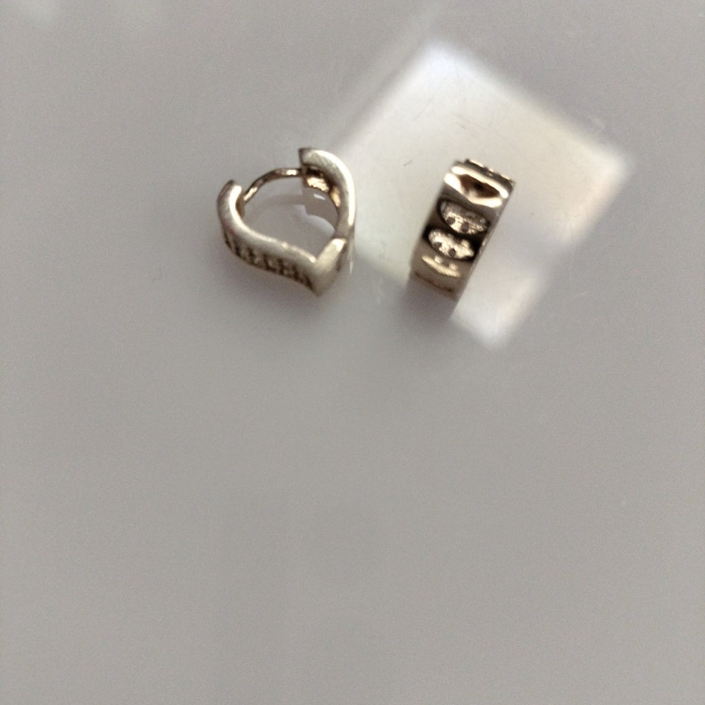 ARETES ARRACADAS CORAZON C CIRCONIAS 14K 2.1 GR (NUEVO)