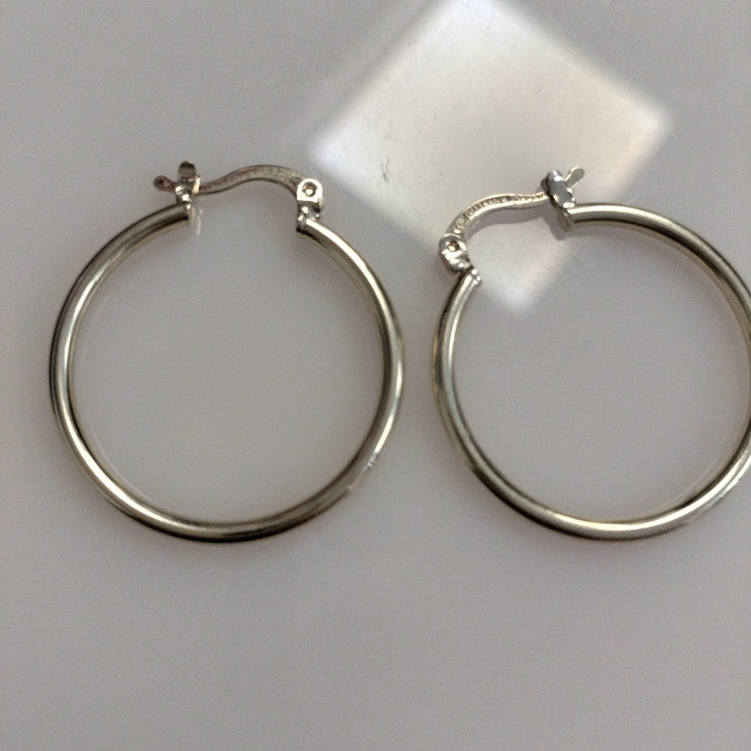ARETES TEJIDO ARRACADAS LISAS 14K 1.5 GR (NUEVO)