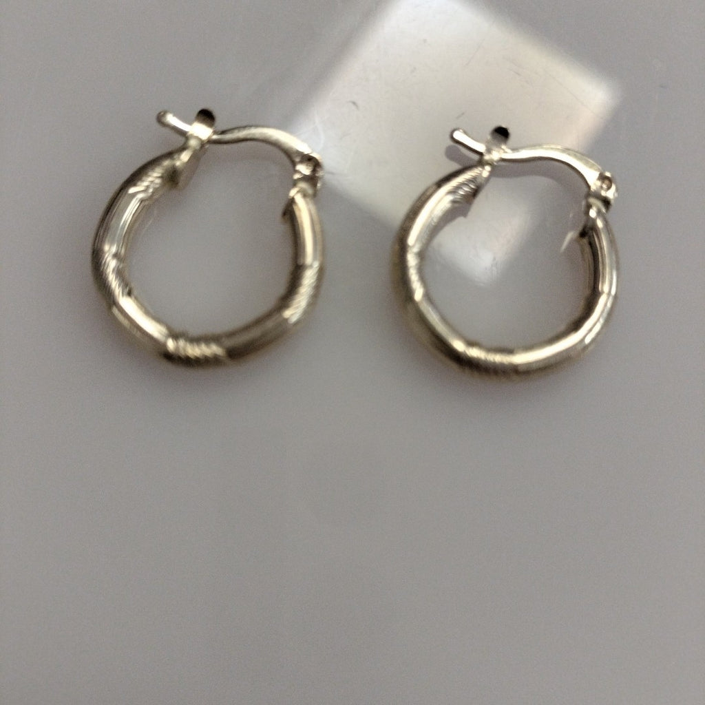 ARETES TEJIDO ARRACADAS CON DISEÑO 14K 2.7 GR (NUEVO)