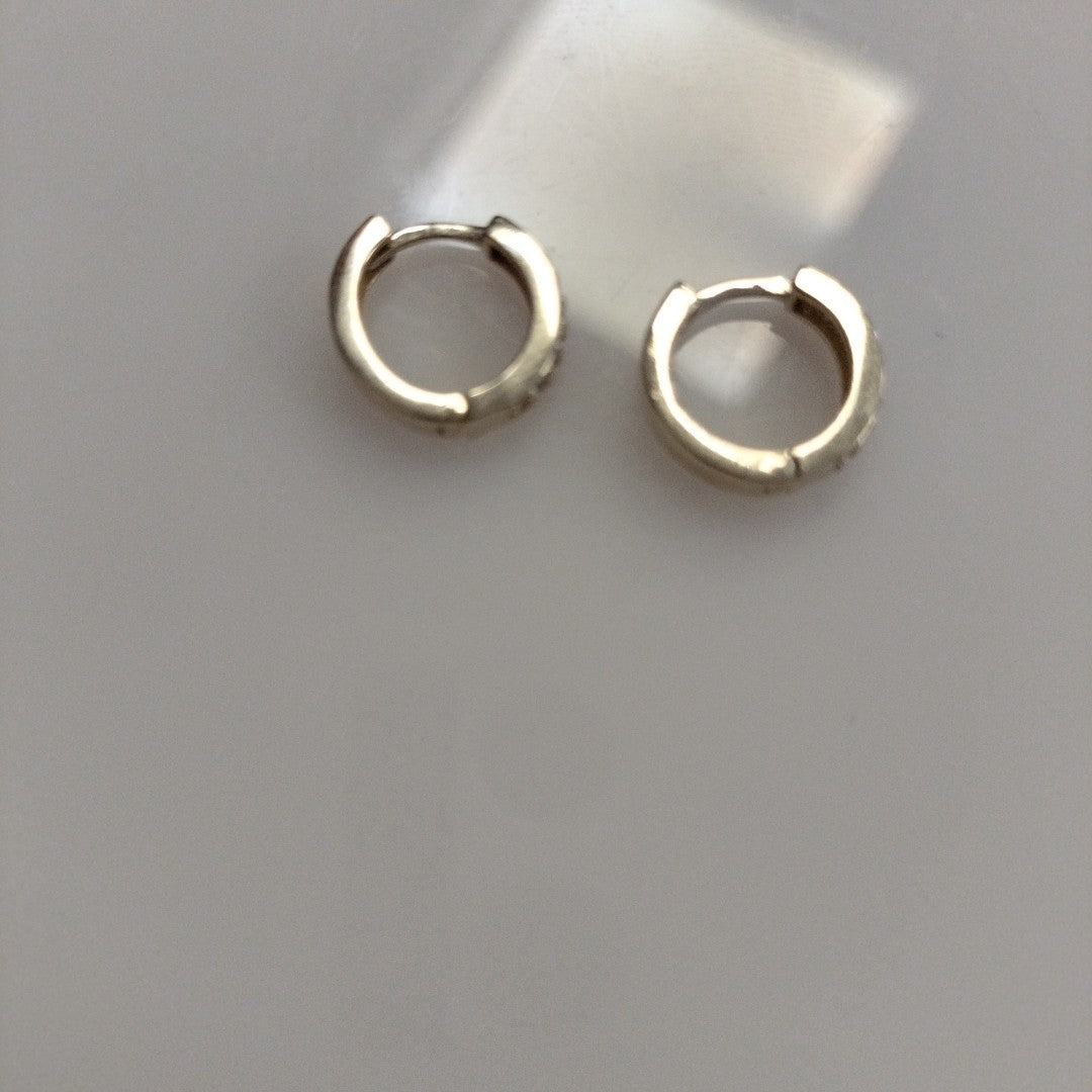 ARETES HUGGIES C CIRCONIAS 14K 2.2 GR (NUEVO)