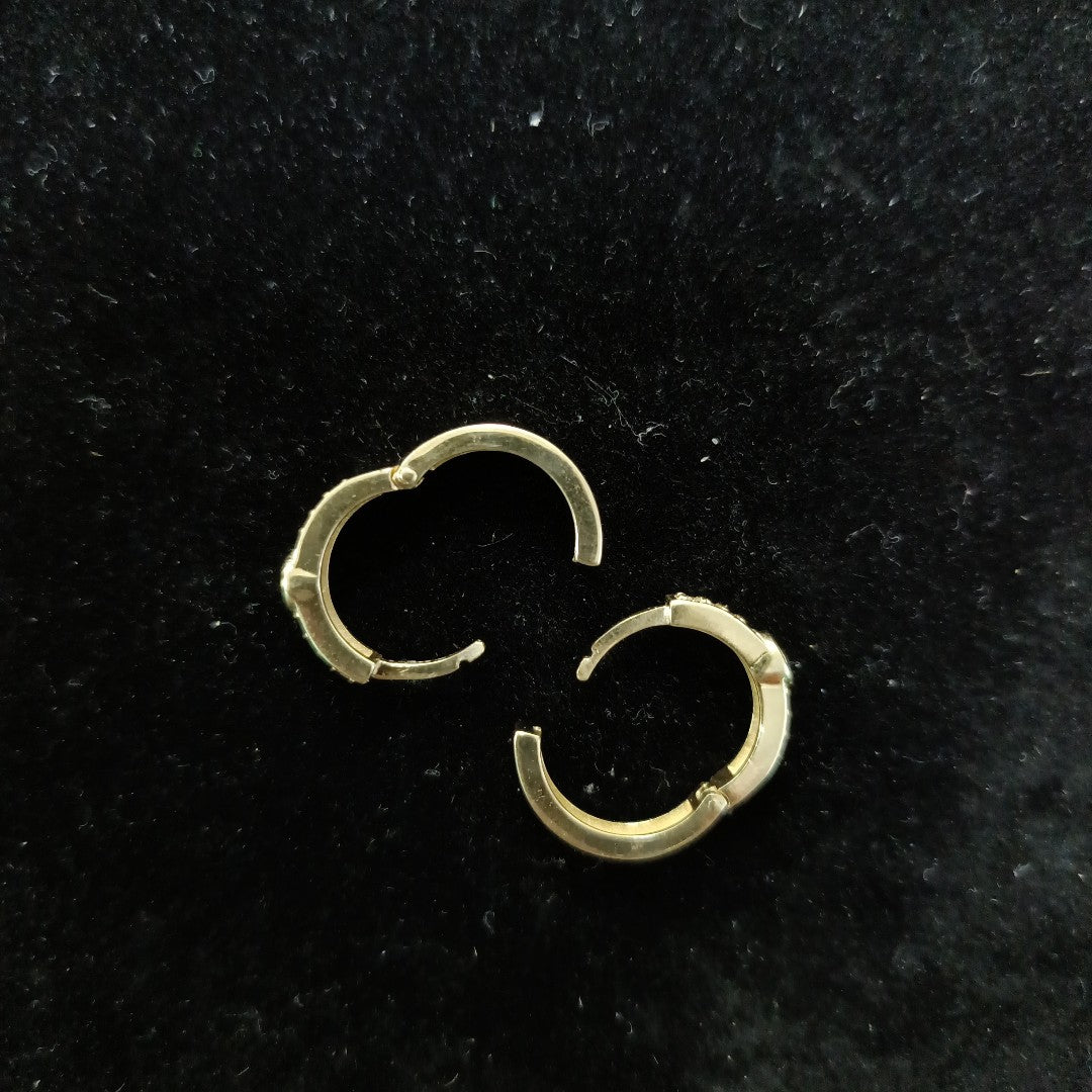 ARETES ARRACADAS C CIRCONIAS 10K 2.7 GR (NUEVO)